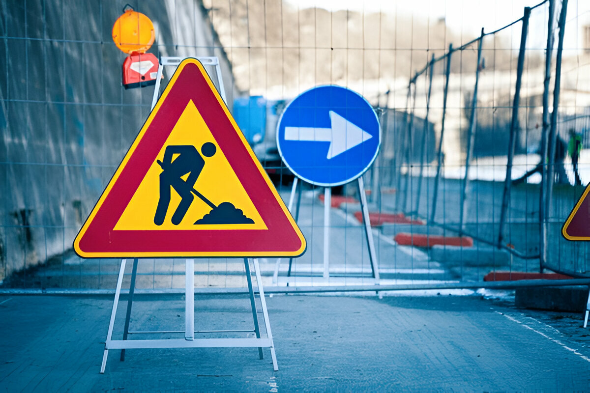Why Professional Signage Installation Matters for Your Brand?